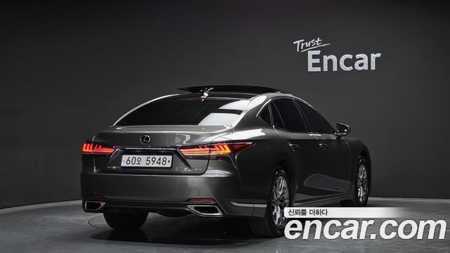 Lexus LS 3.5 Luxury AWD — пробег 167 396 км — фото 2 из 5