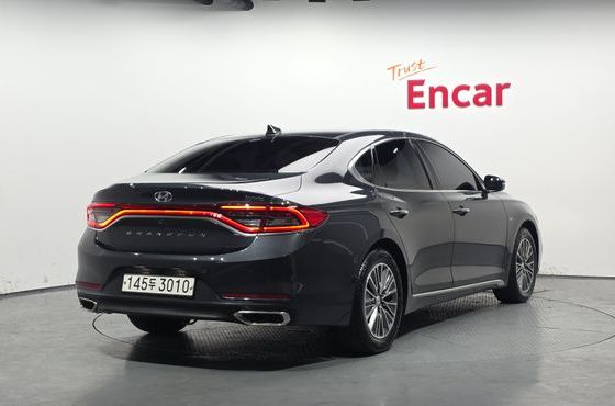 Hyundai Grandeur Premium — пробег 88 578 км — фото 2 из 5