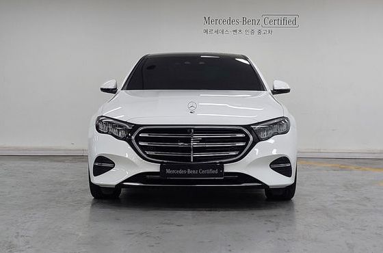 Mercedes-Benz E-Class E220d 4MATIC Exclusive — пробег 23 699 км — фото 3 из 5