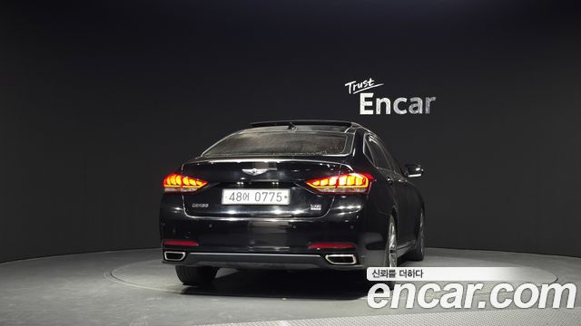 Hyundai Genesis из Кореи Encar