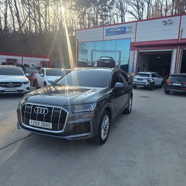 Audi Q7 45 TDI Quattro Premium — пробег 82 195 км — фото 2 из 5