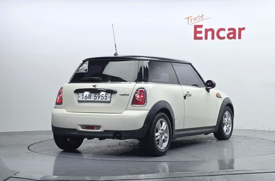 Mini Cooper SE — пробег 107 943 км — фото 2 из 5