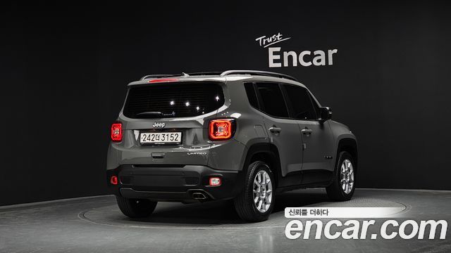 Jeep Renegade 2.4 Limited — пробег 60 668 км — фото 2 из 5