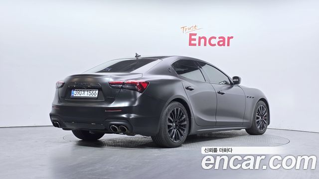 Maserati Ghibli из Кореи Encar