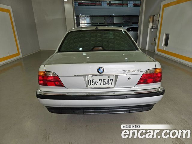 BMW 7-Series из Кореи Encar