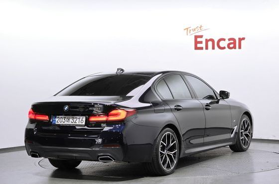 BMW 5-Series 530i M Sport Package — пробег 51 651 км — фото 2 из 5