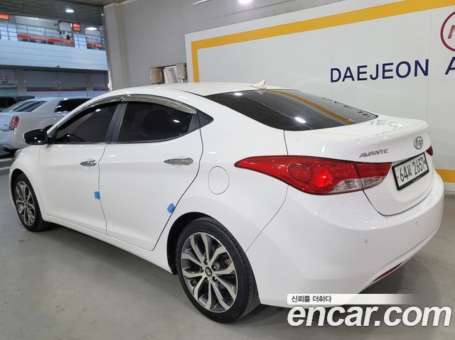 Hyundai AVANTE из Кореи Encar
