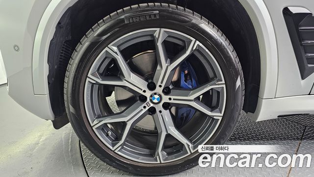 BMW X5 xDrive 30d M Sport — пробег 5 940 км — фото 5 из 5