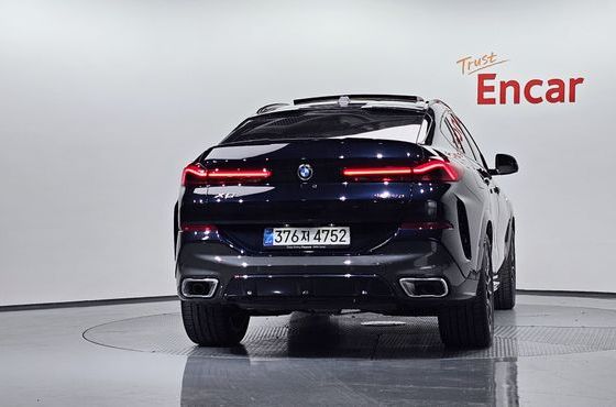 BMW X6 xDrive40i M Sport — пробег 37 км — фото 4 из 5