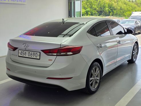 Hyundai AVANTE 1.6 GDI Modern — пробег 129 000 км — фото 2 из 5