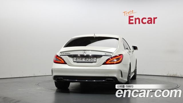 Mercedes-Benz CLS-Class из Кореи Encar