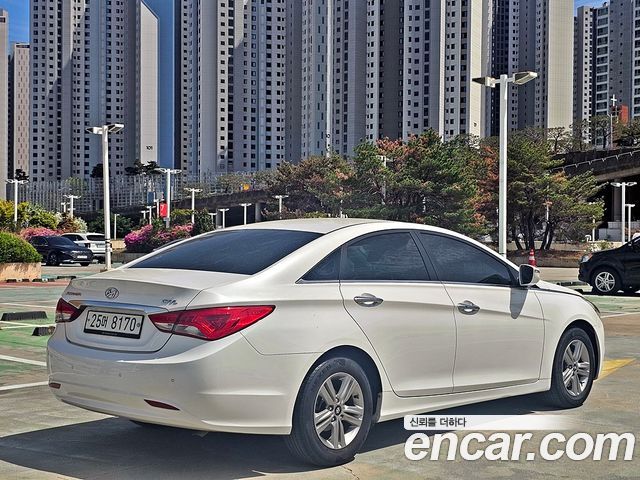 Hyundai Sonata CVVL Smart — пробег 111 424 км — фото 2 из 5