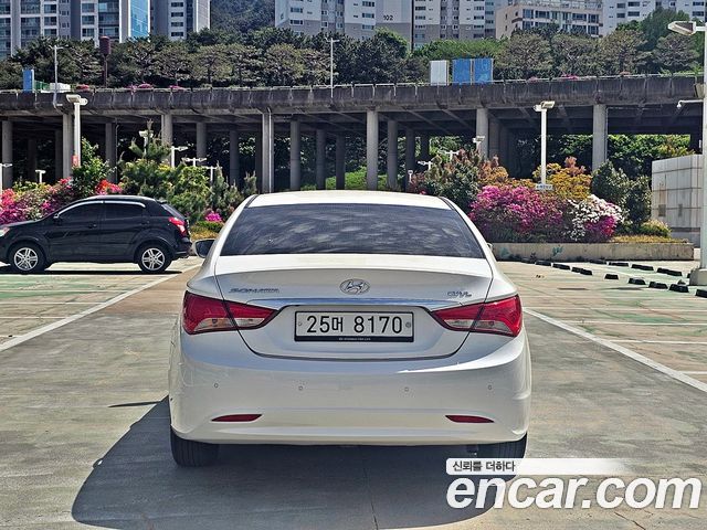 Hyundai Sonata CVVL Smart — пробег 111 424 км — фото 4 из 5
