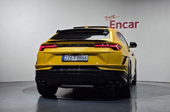 Lamborghini Urus 4.0 V8 Performante — пробег 14 852 км — фото 4 из 5