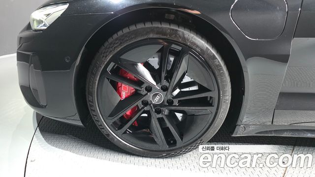 Audi RS e-tron GT из Кореи Encar