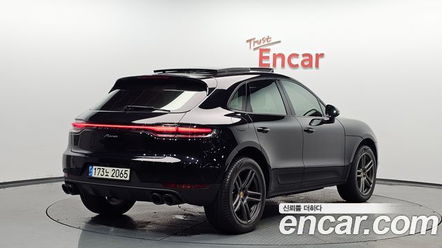 Porsche Macan 2.0 95B — пробег 57 970 км — фото 2 из 5