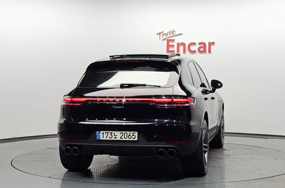 Porsche Macan 2.0 95B — пробег 57 970 км — фото 4 из 5