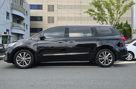 Kia Carnival 9-Seater Noblesse Special — пробег 129 185 км — фото 3 из 5