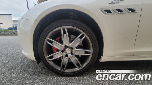 Maserati Quattroporte из Кореи Encar
