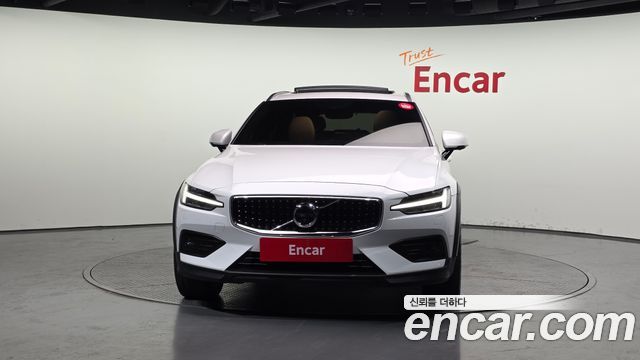 Volvo V60 из Кореи Encar