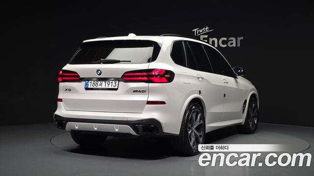 BMW X5 xDrive 40i M Sport — пробег 5 423 км — фото 2 из 5