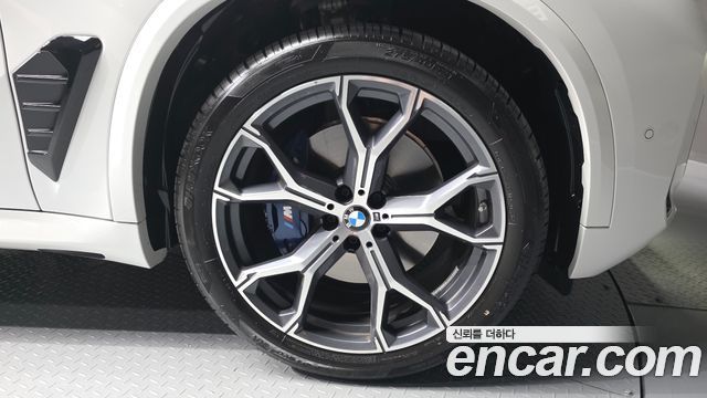 BMW X5 xDrive 40i M Sport — пробег 5 423 км — фото 5 из 5