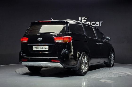 Kia Carnival 9-seater Prestige — пробег 94 580 км — фото 2 из 5