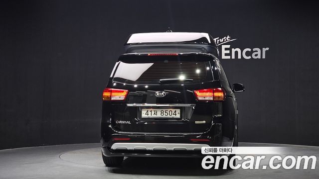 Kia Carnival из Кореи Encar