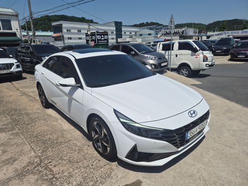 Hyundai AVANTE 1.6 Inspiration — пробег 38 384 км — фото 1 из 5