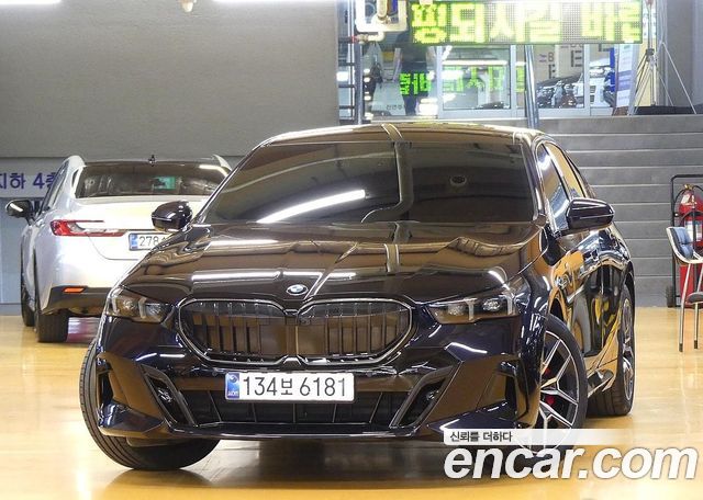 BMW 5-Series 520i Special Edition — пробег 29 000 км — фото 3 из 5