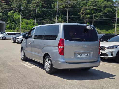 Hyundai Starex Wagon 12-Seater Smart — пробег 98 000 км — фото 2 из 5