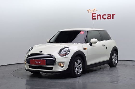 Mini Cooper Standard 3rd — пробег 66 861 км — фото 1 из 5