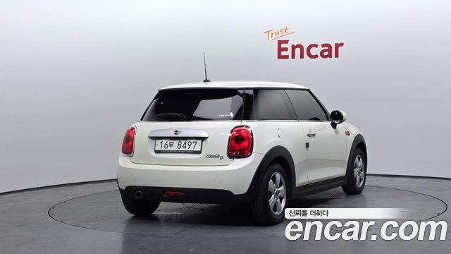Mini Cooper Standard 3rd — пробег 66 861 км — фото 2 из 5