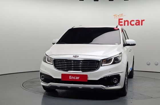 Kia Carnival 9-seater Luxury — пробег 176 474 км — фото 3 из 5