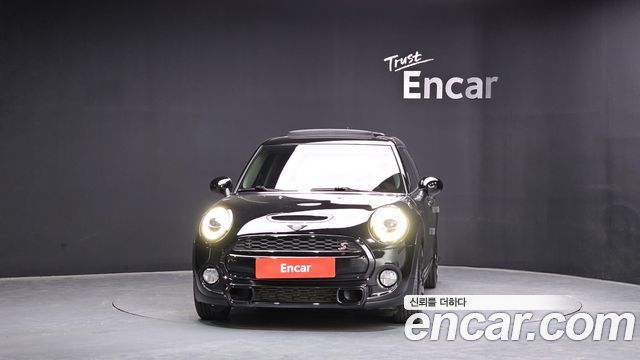Mini Cooper 5Door Standard 3rd — пробег 81 536 км — фото 3 из 5