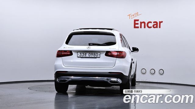 Mercedes-Benz GLC-Class GLC220 d 4MATIC Premium — пробег 95 431 км — фото 4 из 5