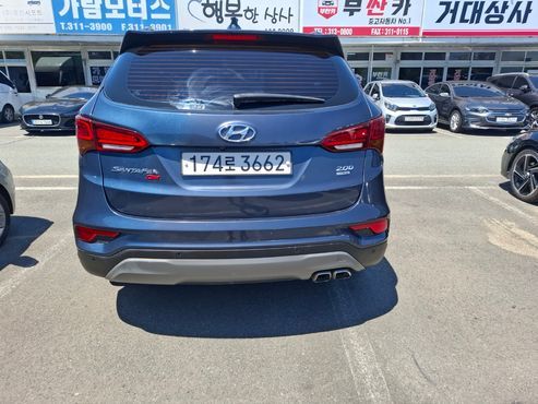 Hyundai Santafe Diesel 2.0 2WD Value Plus — пробег 87 731 км — фото 3 из 5