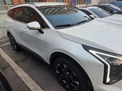 Kia Sportage HEV 1.6 2WD Noblesse — пробег 1 600 км — фото 3 из 5