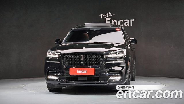 Lincoln Aviator 3.0 Reserve  AWD — пробег 44 466 км — фото 3 из 5