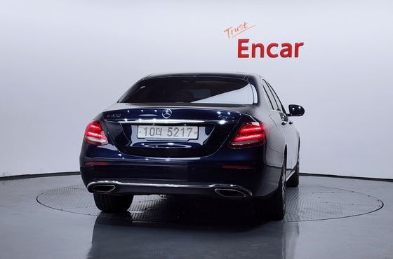 Mercedes-Benz E-Class E300 4MATIC Avnatgarde — пробег 173 545 км — фото 4 из 5