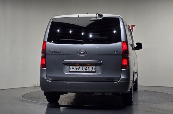 Hyundai Starex Van 3-Seater Smart — пробег 102 202 км — фото 4 из 5