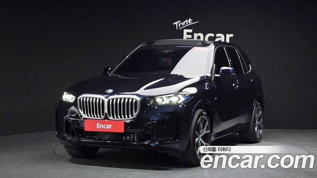 BMW X5 xDrive 40i M Sport — пробег 5 009 км — фото 1 из 5