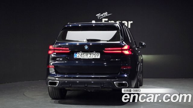 BMW X5 xDrive 40i M Sport — пробег 5 009 км — фото 4 из 5