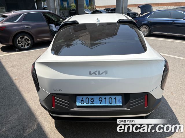 Kia EV4 Long Range 2WD Air — пробег 1 205 км — фото 2 из 5