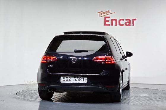 Volkswagen Golf 2.0 GTD — пробег 121 925 км — фото 4 из 5