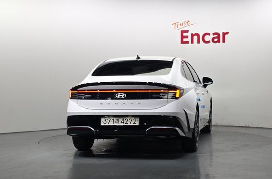 Hyundai Sonata 2.0 Premium — пробег 11 358 км — фото 4 из 5