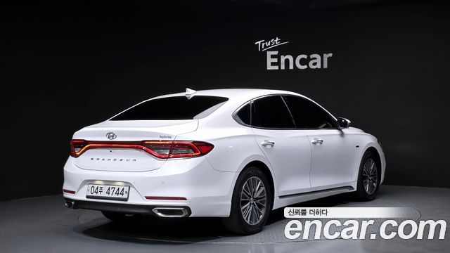 Hyundai Grandeur из Кореи Encar