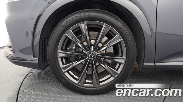 Lexus RX F-Sport — пробег 39 096 км — фото 5 из 5