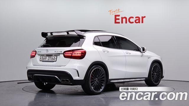 Mercedes-Benz GLA-Class GLA45 AMG 4MATIC — пробег 96 630 км — фото 2 из 5