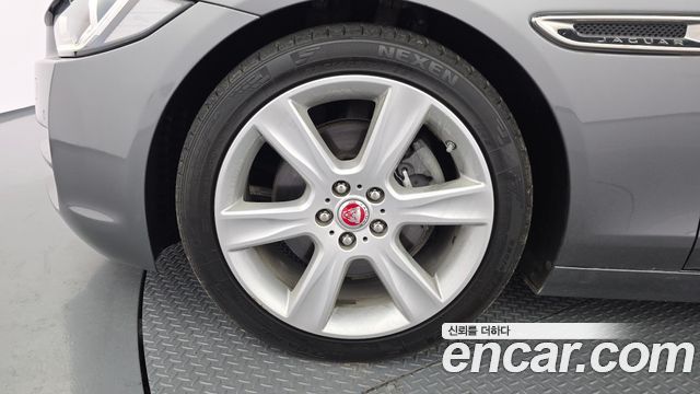 Jaguar XE из Кореи Encar